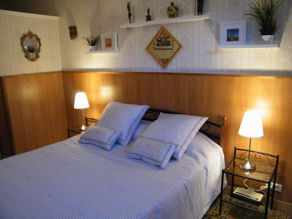 Chambres D'Hotes La Maison Sur Le Port Meze Bilik gambar