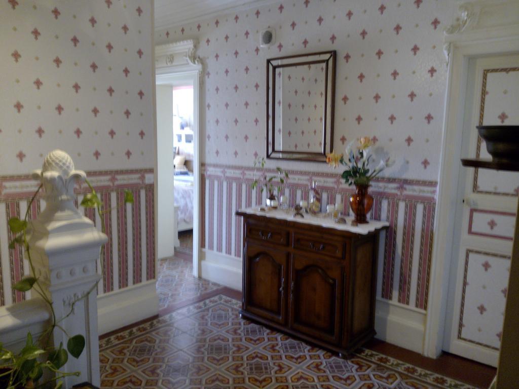 Chambres D'Hotes La Maison Sur Le Port Meze Luaran gambar